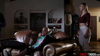 Ů�贝吉Janson跪和吸入的大鸡巴，并享有的铁杆的猫死后