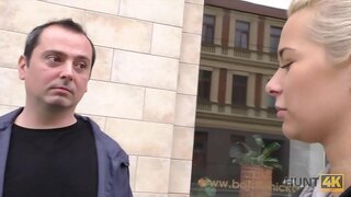 HUNT4K. Babe yn cael sâl o gariad ac yn penderfynu i gael rhyw â dieithryn